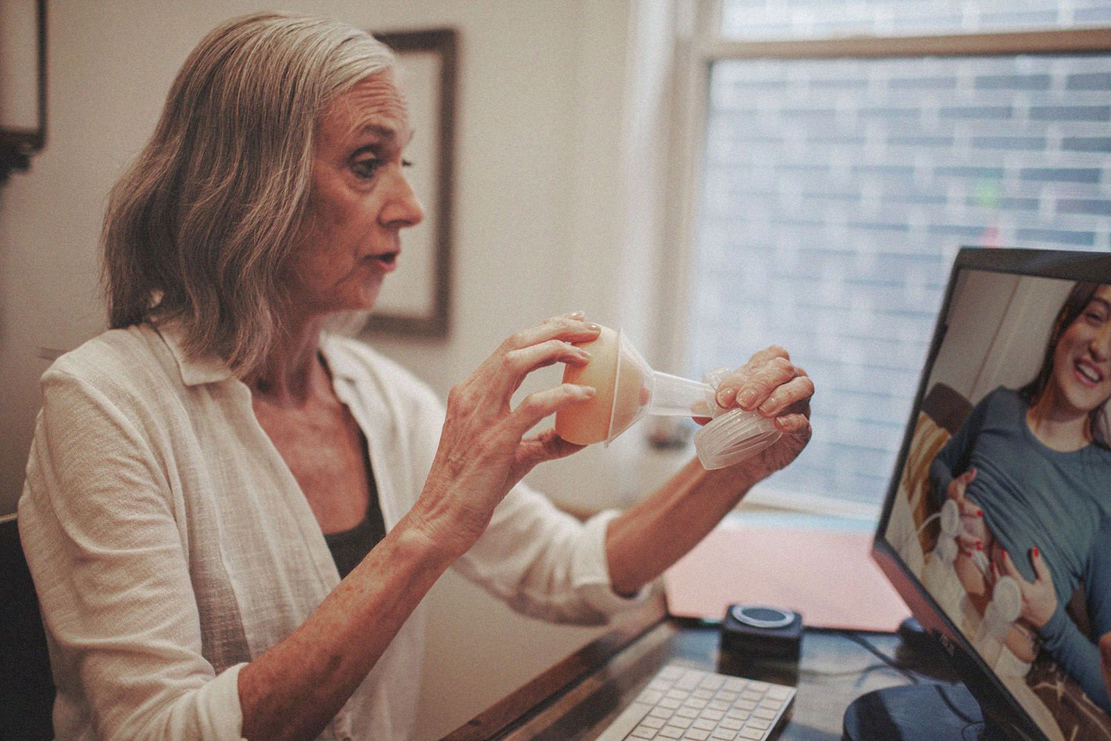 Virtual lactation consultation